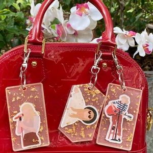 Taylor Swift RED Themed Cartoon & Gold Flakes Resin Keychains Bag Charms 3 PACK